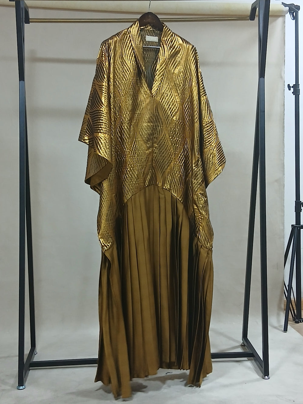 Liquid Gold Wave Kanzu